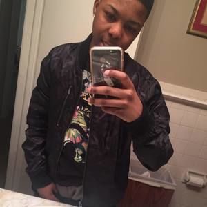 Meet your Posher, Kenyon