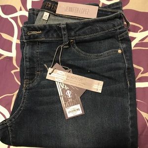 Jennifer Lopez Bootcut Jeans - Size 10 (NWT)