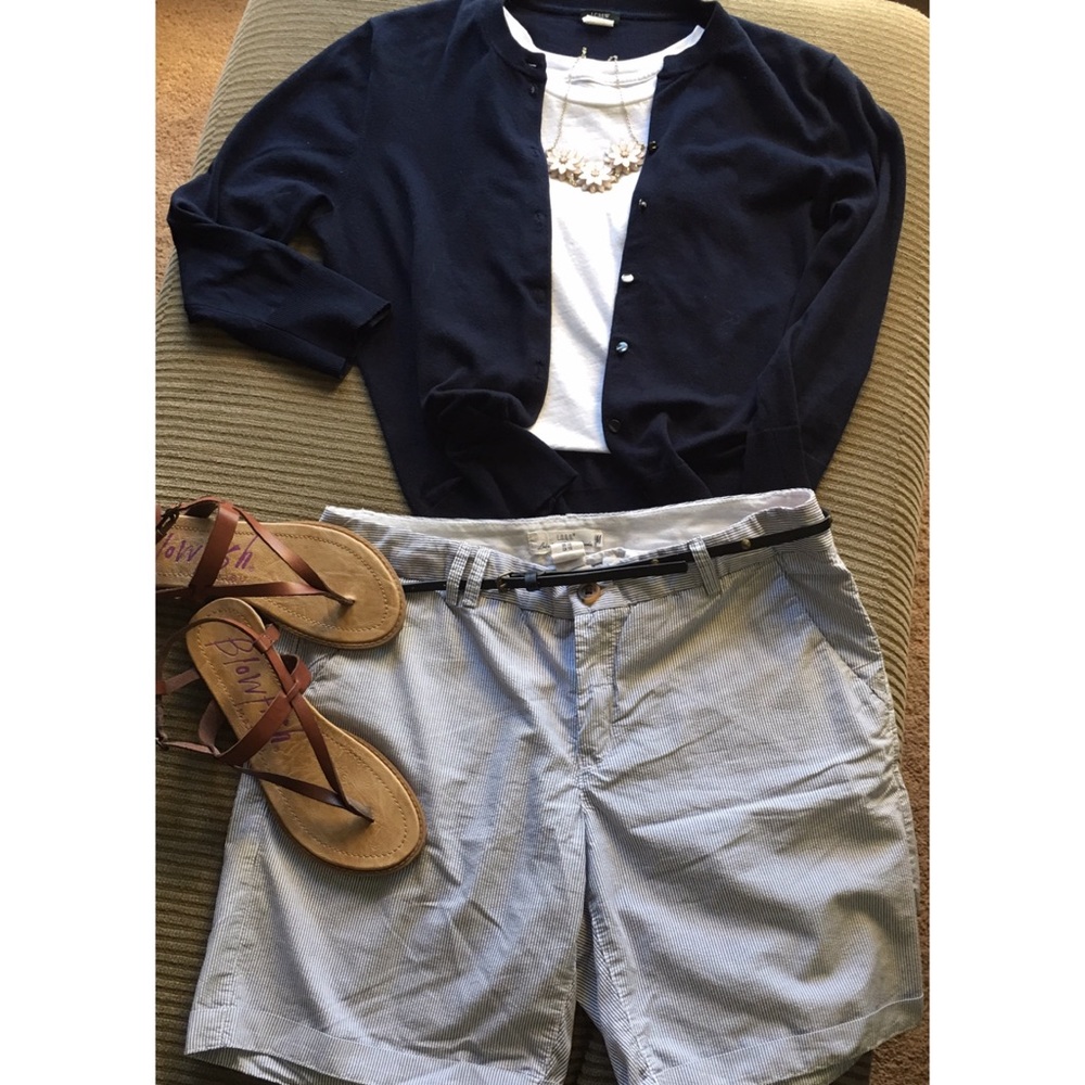 White & Navy Blue Stripe Seersucker