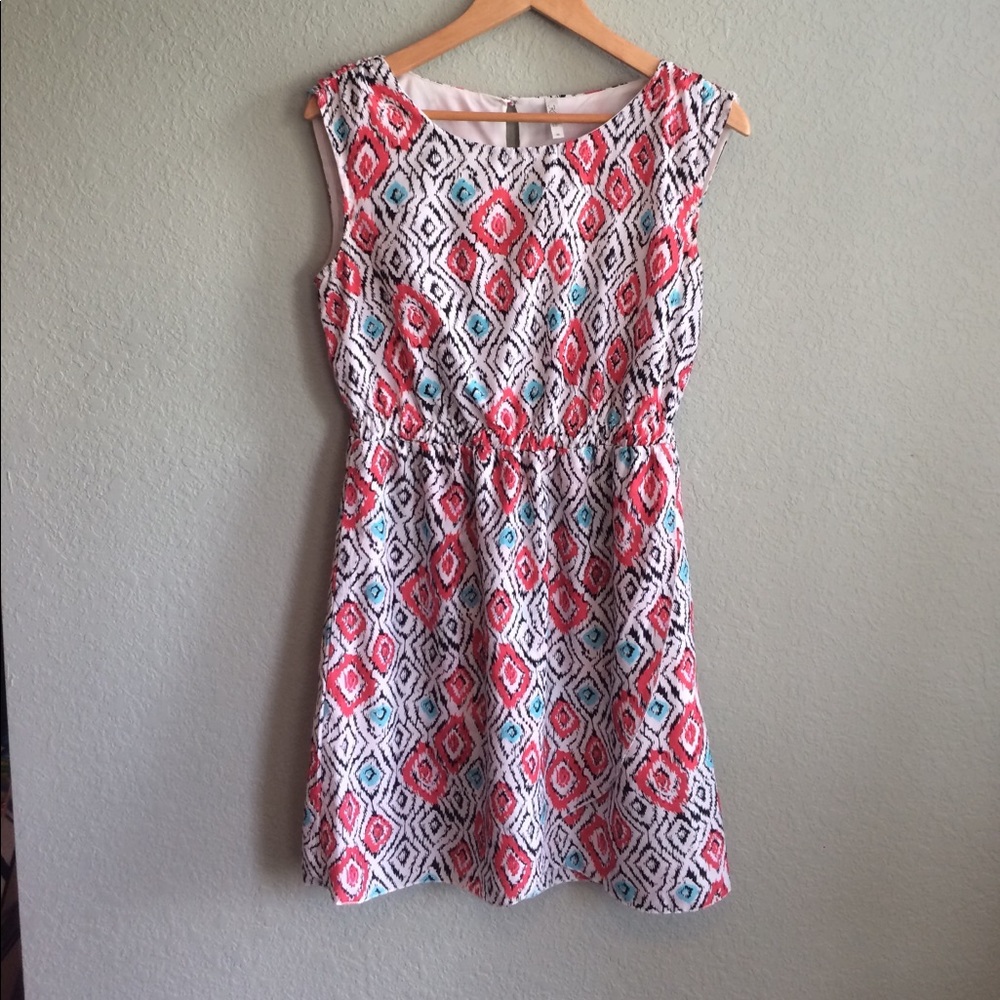 Colorful dress. Size M.