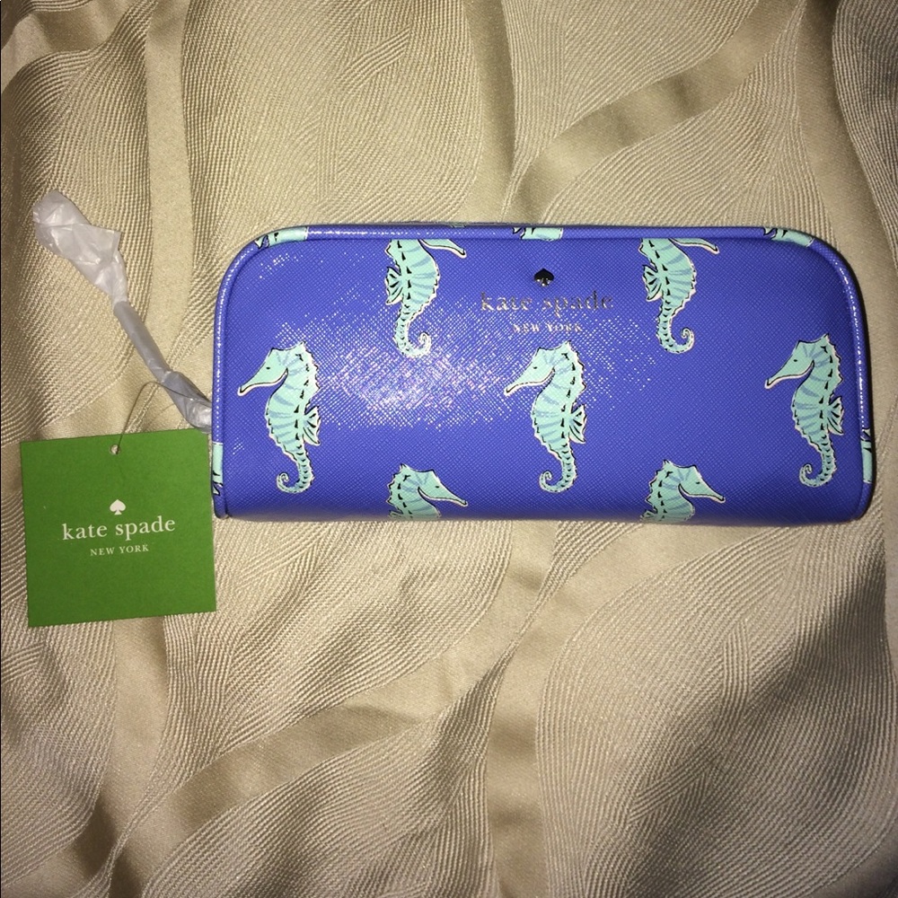 Kate Spade sunglasses / Cosmetic case