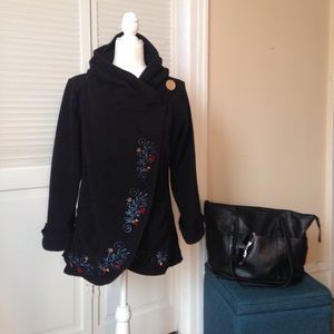 Black embroidered polar flees jacket