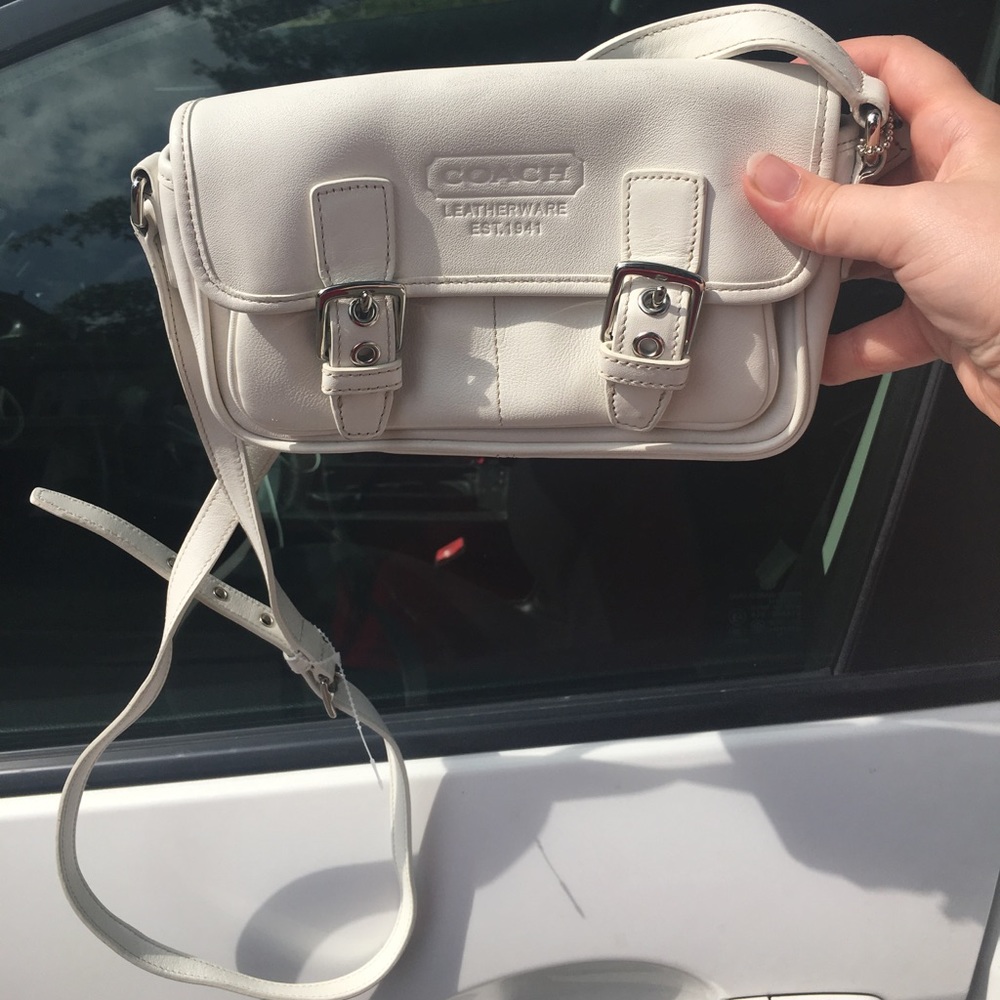 White coach shoulder bag