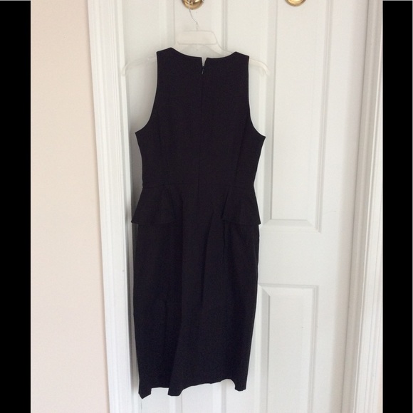 Banana republic bi stretch side peplum sheath 👗 - Picture 6 of 7