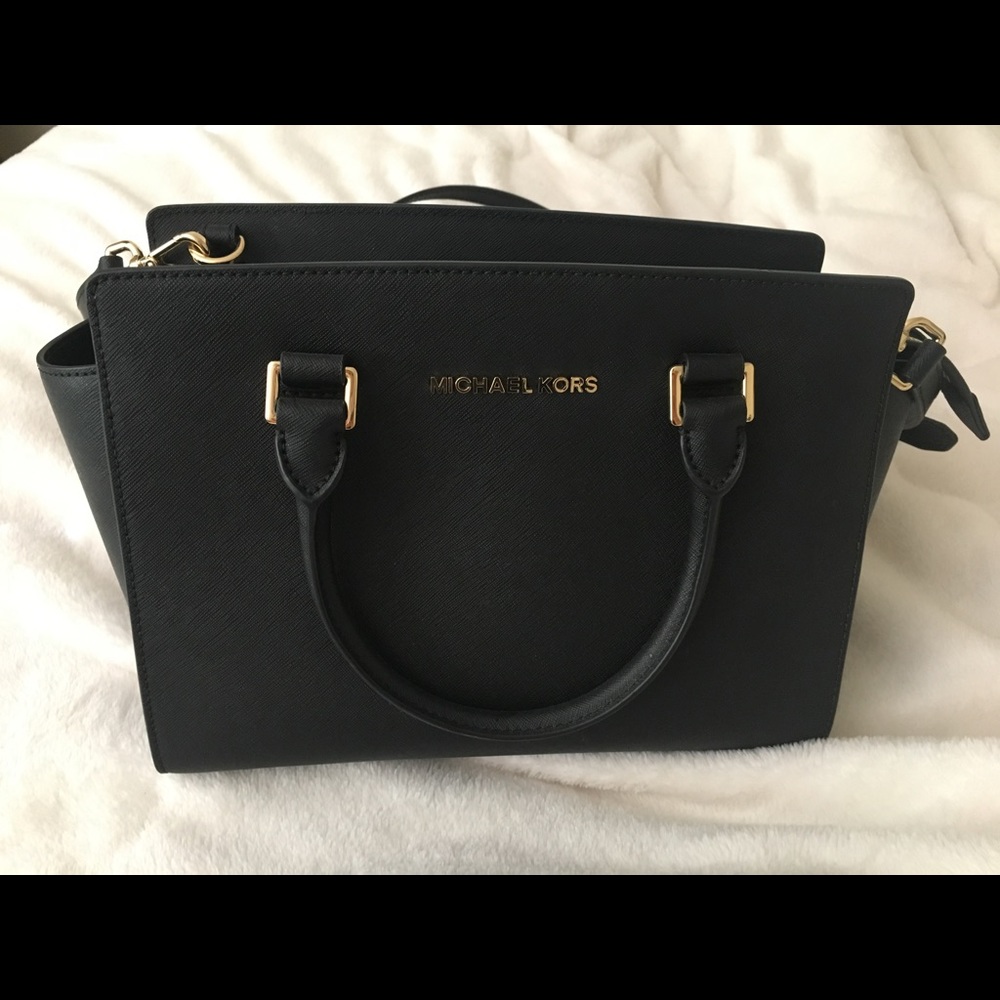 SOLD Michael Kors Black Selma Bag