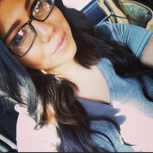 Meet your Posher, Kassandra