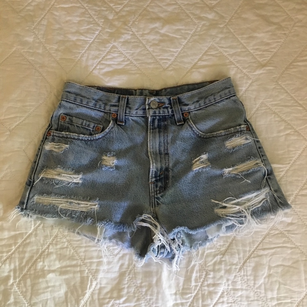 Vintage high waisted Levi's shorts
