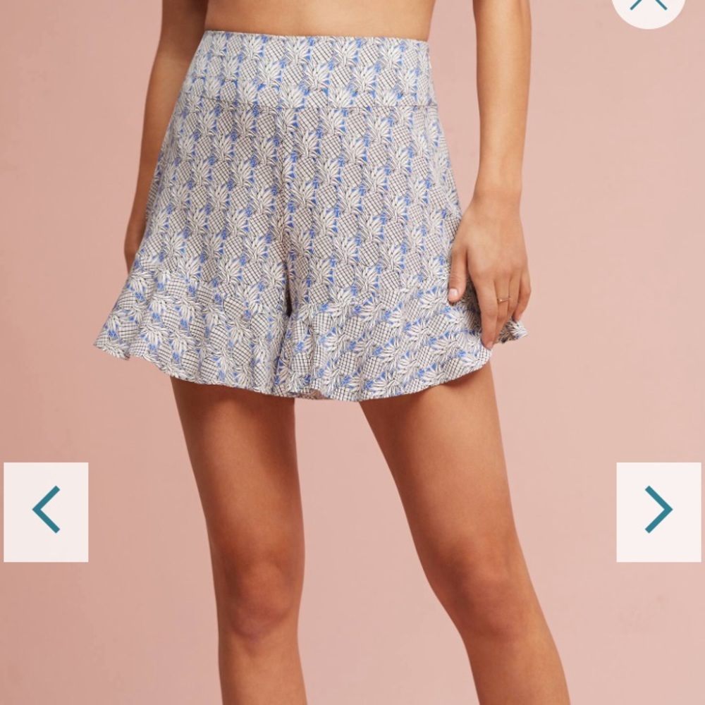 Anthropologie pineapple ruffled shorts never worn
