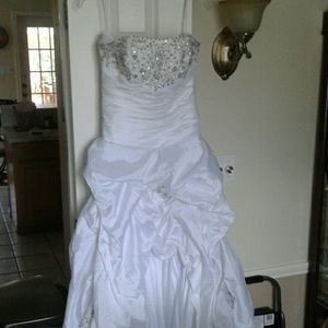 Wedding dress