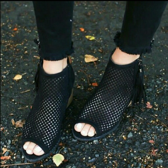 - Last 1 - Peep Toe Tassel Fringe Ankle Booties - Picture 2 of 3