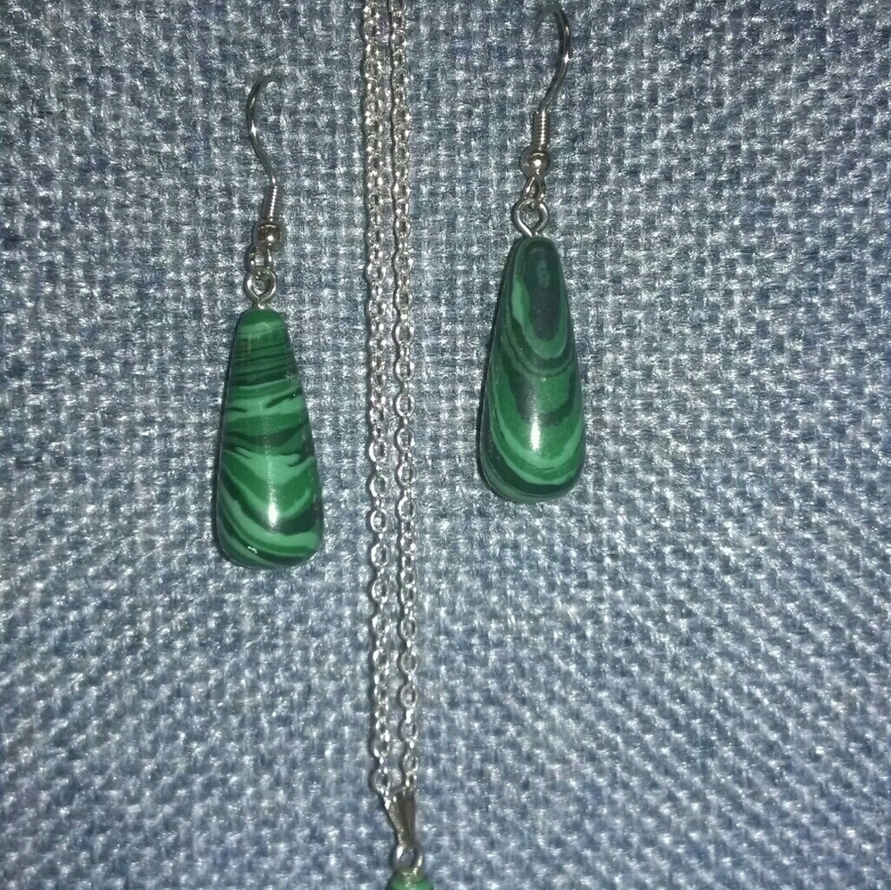 Green Malachite and silver necklace and earrings
