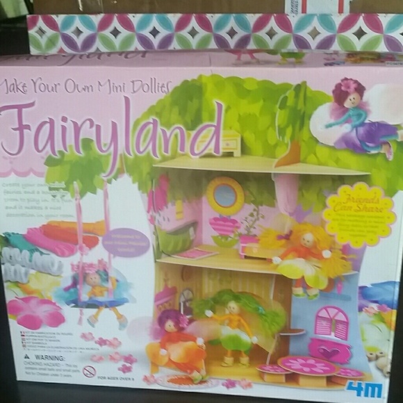 Fairyland mini dollies and house to play in - Picture 3 of 3