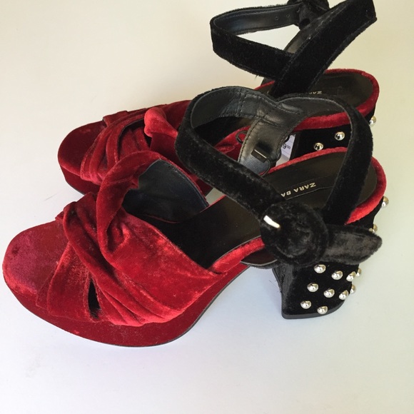 NWT Zara Studded Velvet Heels - Picture 4 of 6