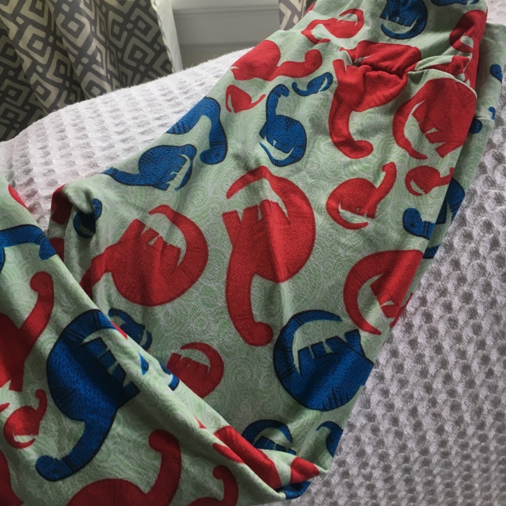 LulaRoe Dino Leggings os