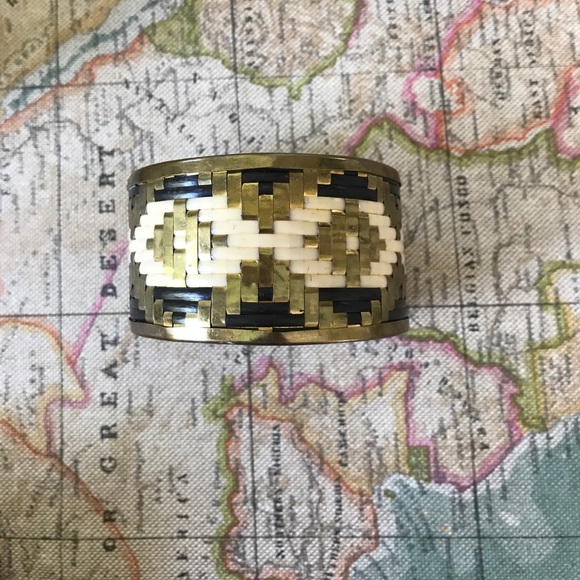 Aztec Pattern Gold Cuff - Picture 2 of 4