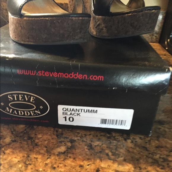 Black Steve Madden wedge - Picture 4 of 5