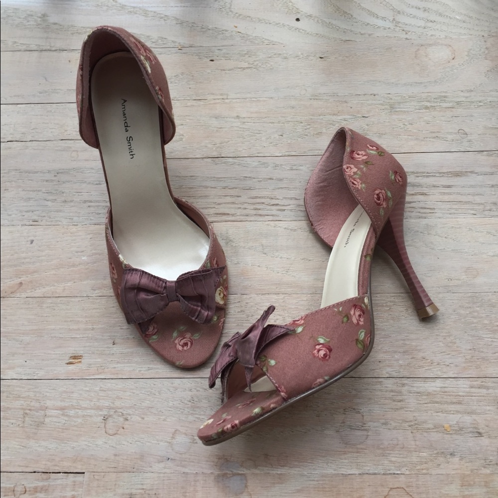Amanda Smith Floral Heels!