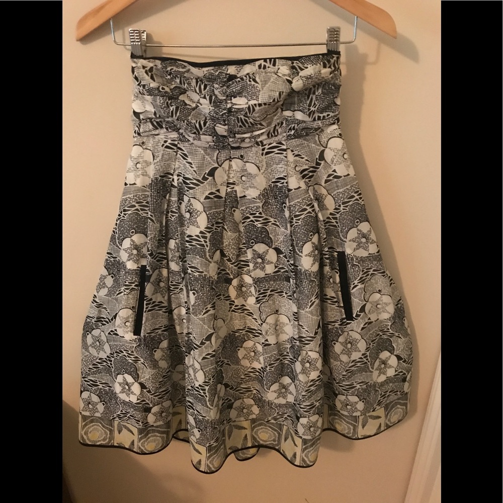 Strapless dress