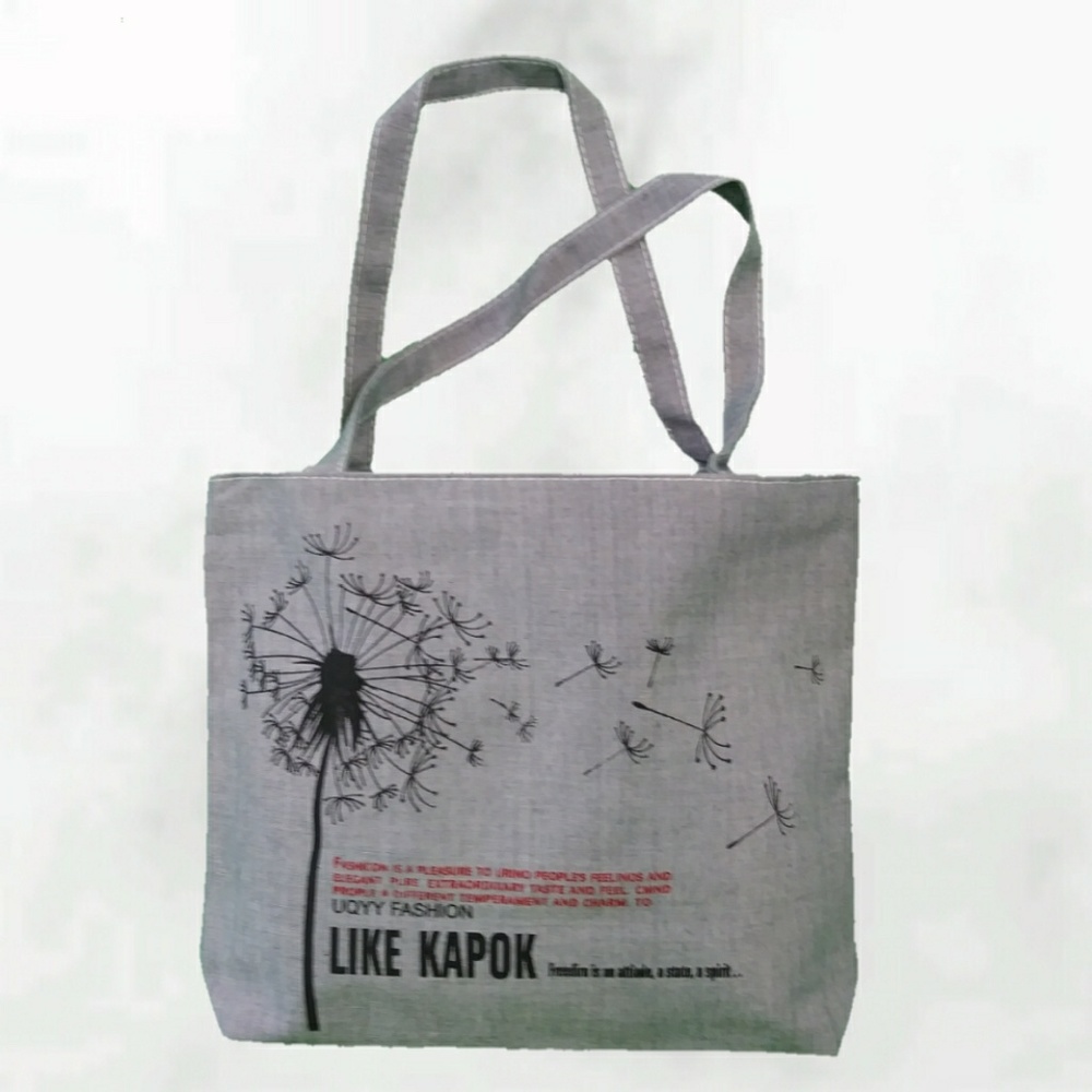 Dandelion in the Wind Tote Bag
