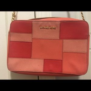 Micheal Kors cross body bag