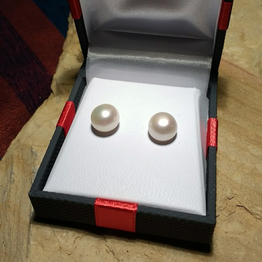 🧜‍♀️Cultured freshwater Pearl earrings🧜‍♀️