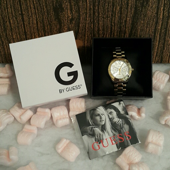 🌹GUESS LADIES WATCH - Picture 1 of 4
