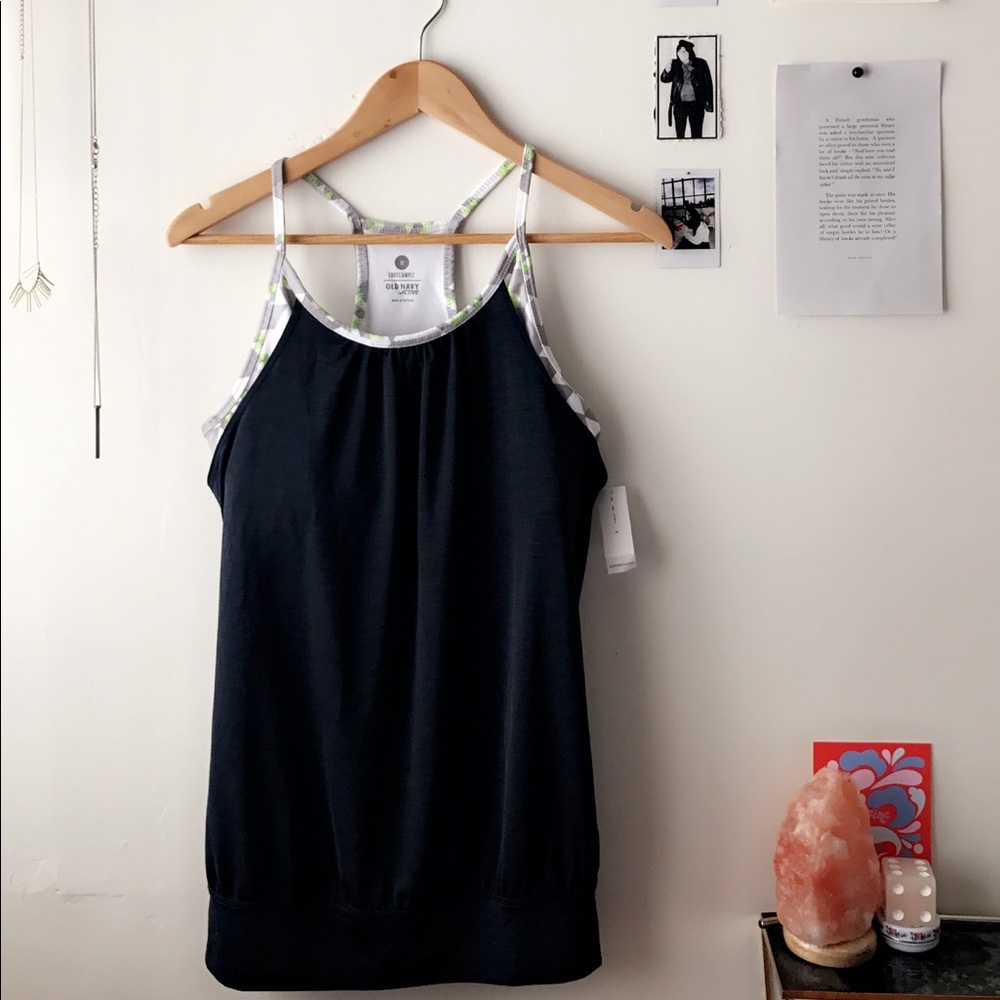 Old Navy Active Tank Top with Built-In Sports Bra