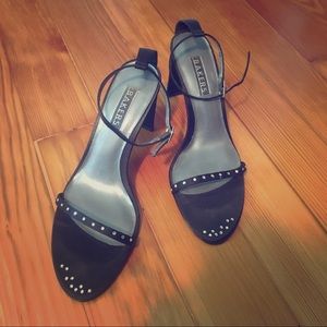 Bakers black sandal size 8M