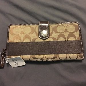 NWT Brown coach wallet