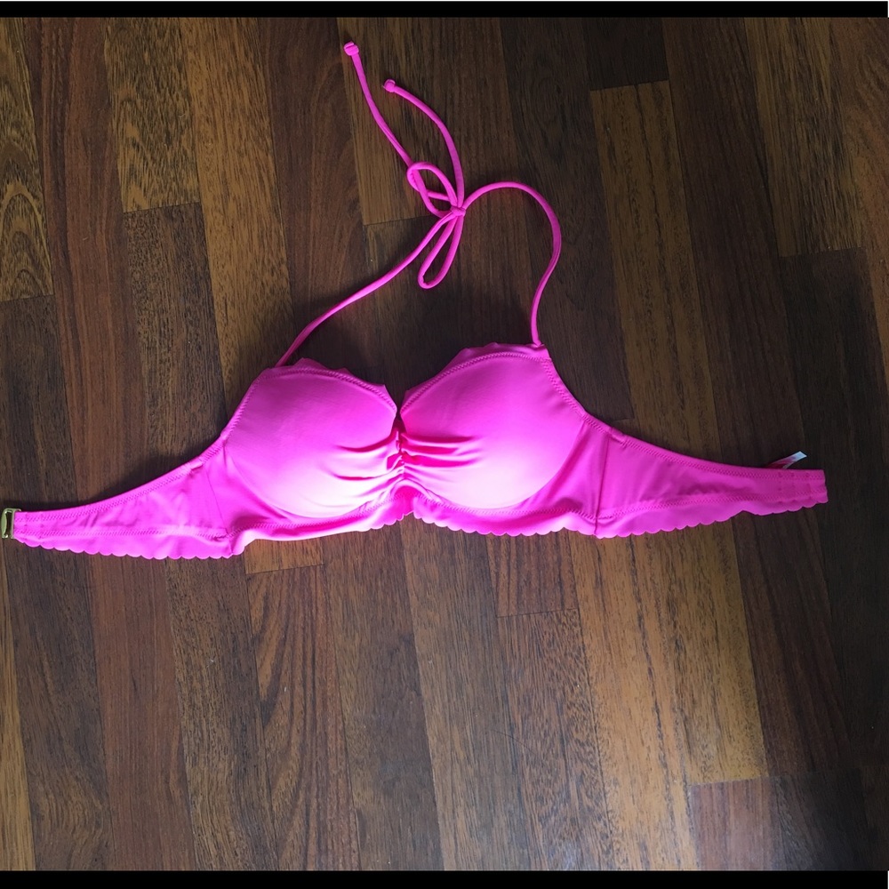 VS scalloped bikini top