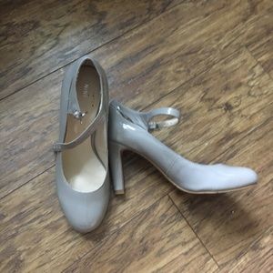 9 west patent leather Mary Janes