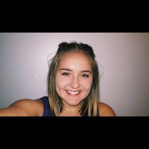 Meet your Posher, Hannah