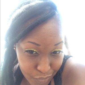 Meet your Posher, Jasmine