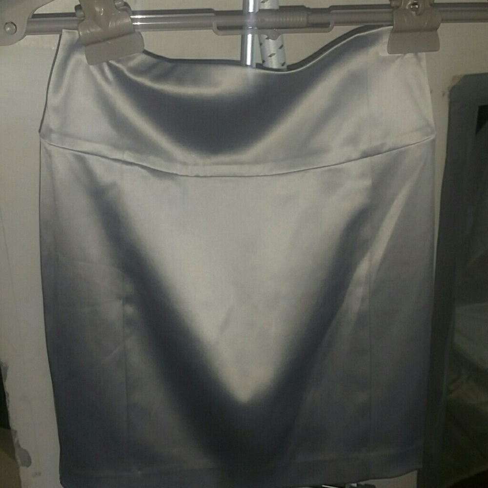 Grey Mini Skirt w/ Zipper and buckle details