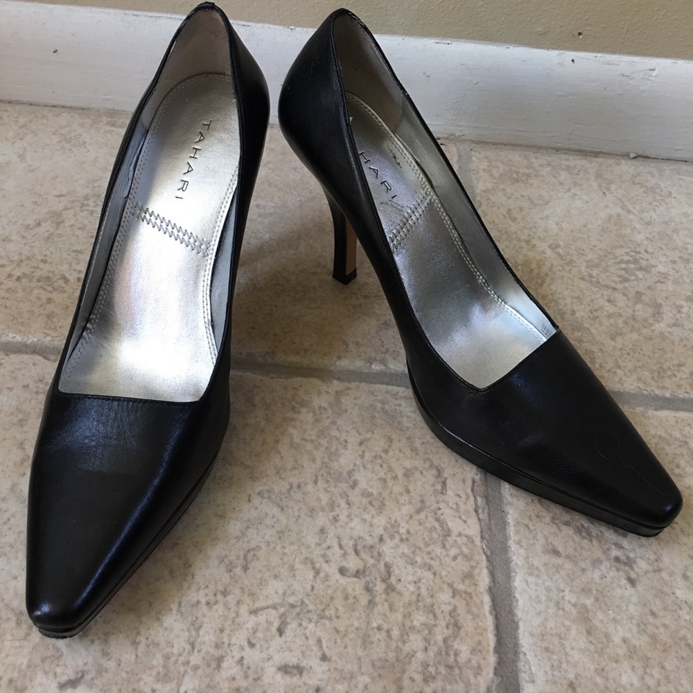 Tahari Leather Pumps