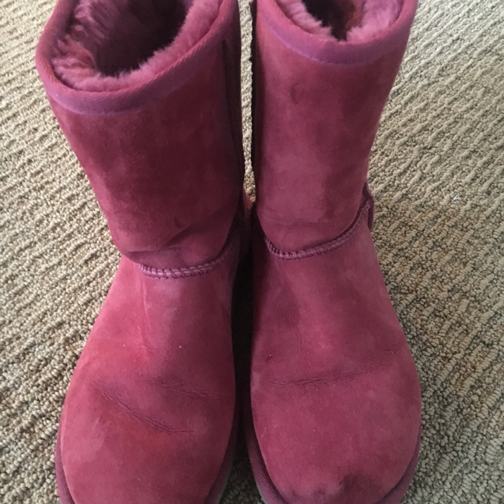 Maroon uggs - Picture 3 of 3