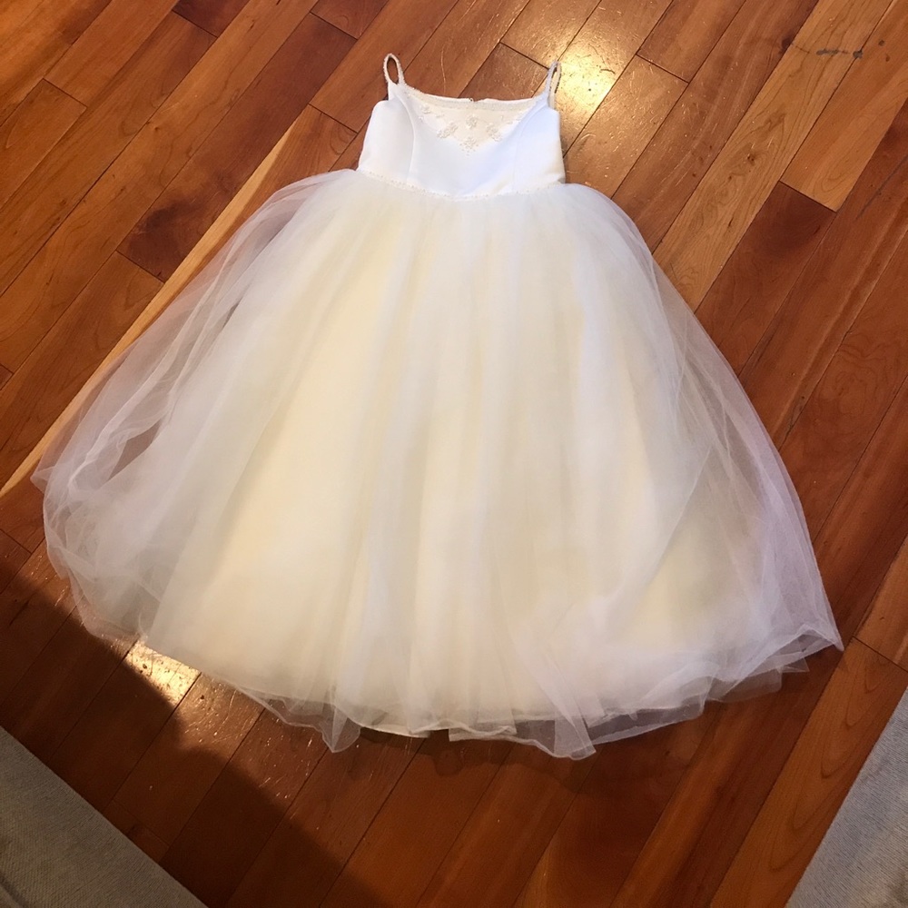 Flower girl ivory dress