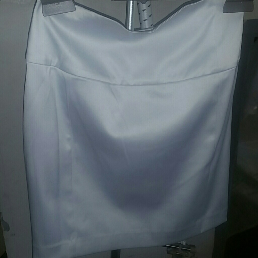 White Mini Skirt w/ gold zip & buckle details