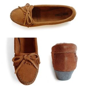 Minnetonka kilty wedge moccasins