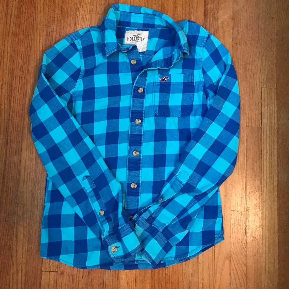 Hollister flannel!