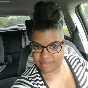 Meet your Posher, Keisha