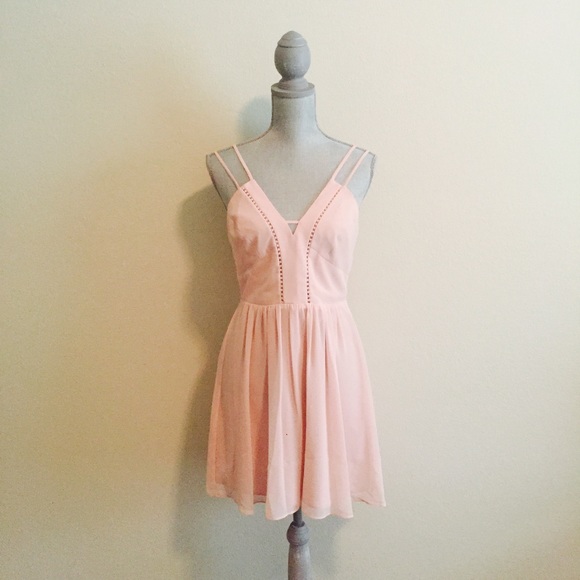 ✨HP✨BCBGeneration Pink Dress - Picture 4 of 4