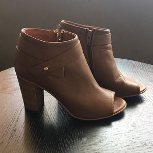 Steve Madden booties