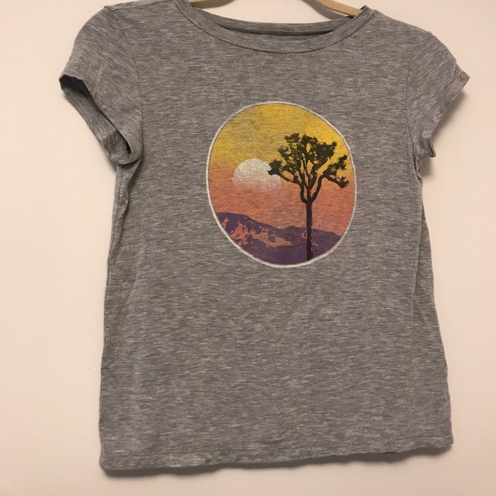 american eagle t shirt