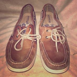 Sperry topsider cheetah boat shoes