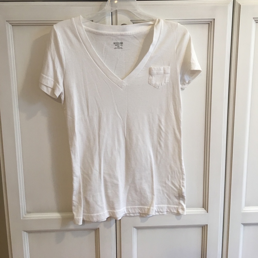 V-neck tee shirt