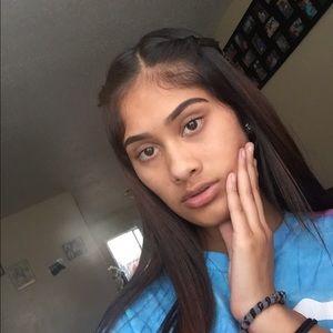 Meet your Posher, Breanna