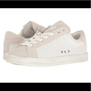 BRAND NEW Steve Madden Blast Sneakers