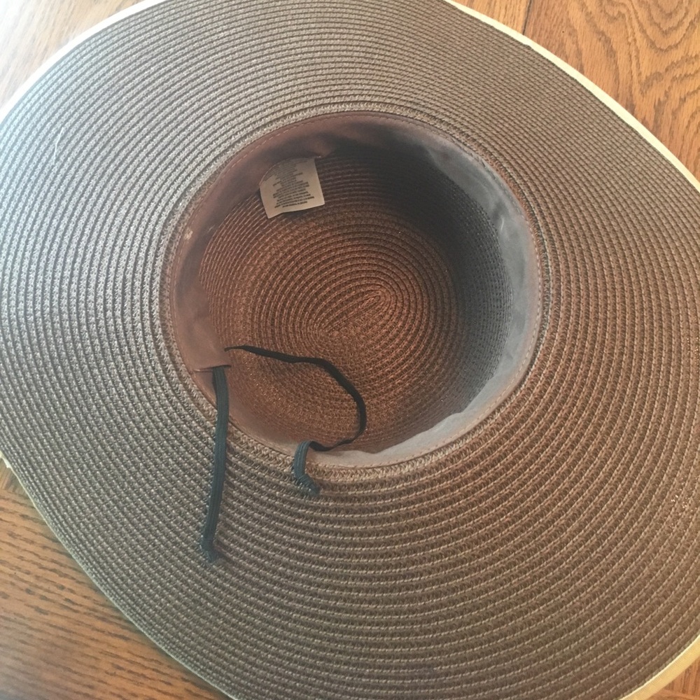 Beautiful Sun hat - Picture 4 of 4