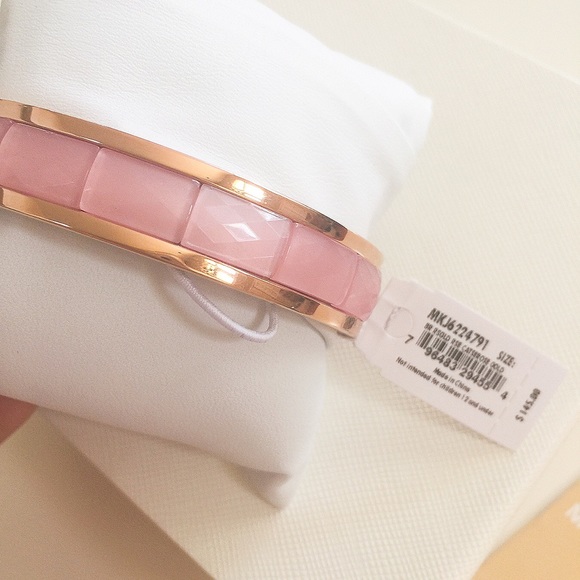 NWT Michael Kors hinge watch alignment bracelet - Picture 4 of 8